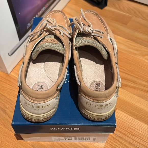 Women’s sperry - Picture 2 of 8